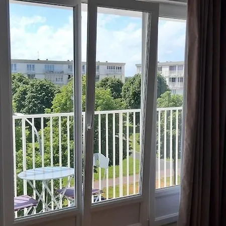 شقة Lumineux Idealement Situe A Proximite De Musees Equipements Sportifs Salle De Spectacle Commerces *